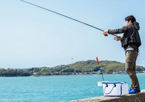 日本中學生池塘釣魚,竟釣上來半具尸體 上半身不知去向...