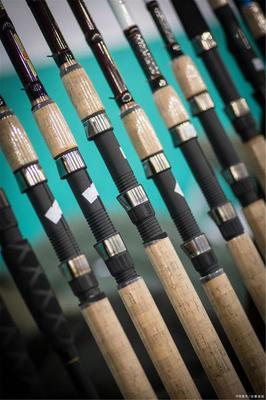 工欲善其事,必先利其器!釣魚人必須知道的魚竿分類!